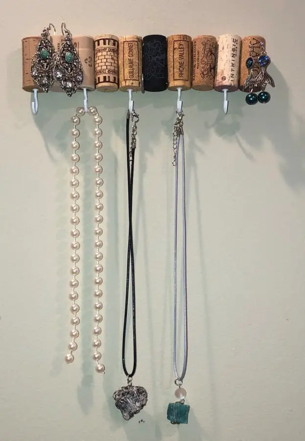 Cork jewelry holder