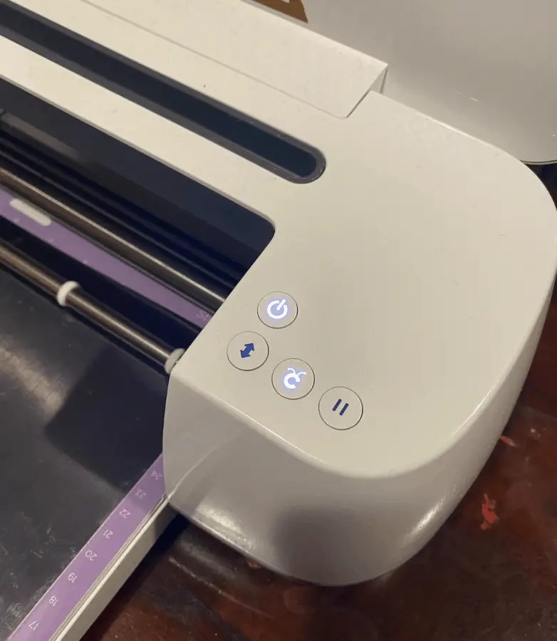 Cricut Maker power buttons