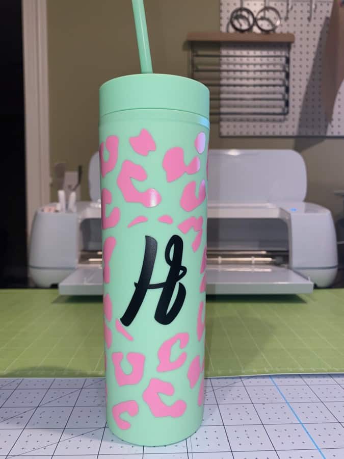 Completed tumbler wrap with H